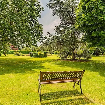 Maison Charmante A Avec Jardin Genereux *
