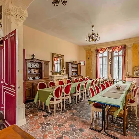 بيت للعطل Maison Charmante A Avec Jardin Genereux *