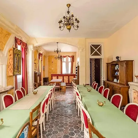 بيت للعطل Maison Charmante A Avec Jardin Genereux