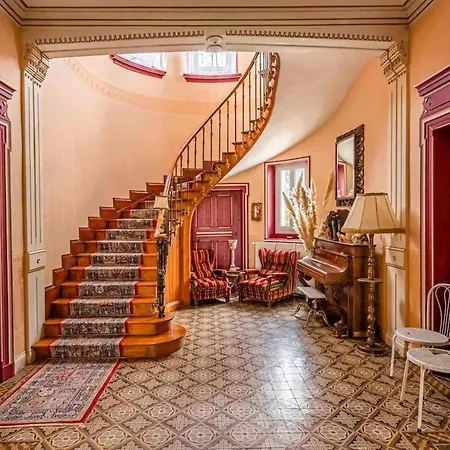 Maison Charmante A Avec Jardin Genereux بيت للعطل *