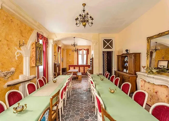 Nyaraló Maison Charmante A Avec Jardin Genereux